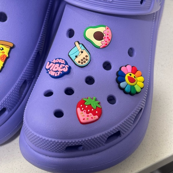 Crocs platform with charms - Picture 2 of 5